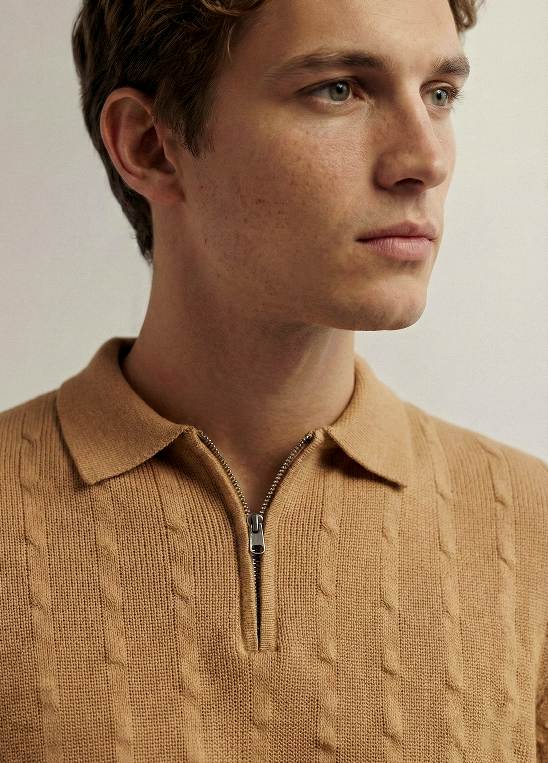 Stickad Pikétröja med Dragkedja | Noah – Beige