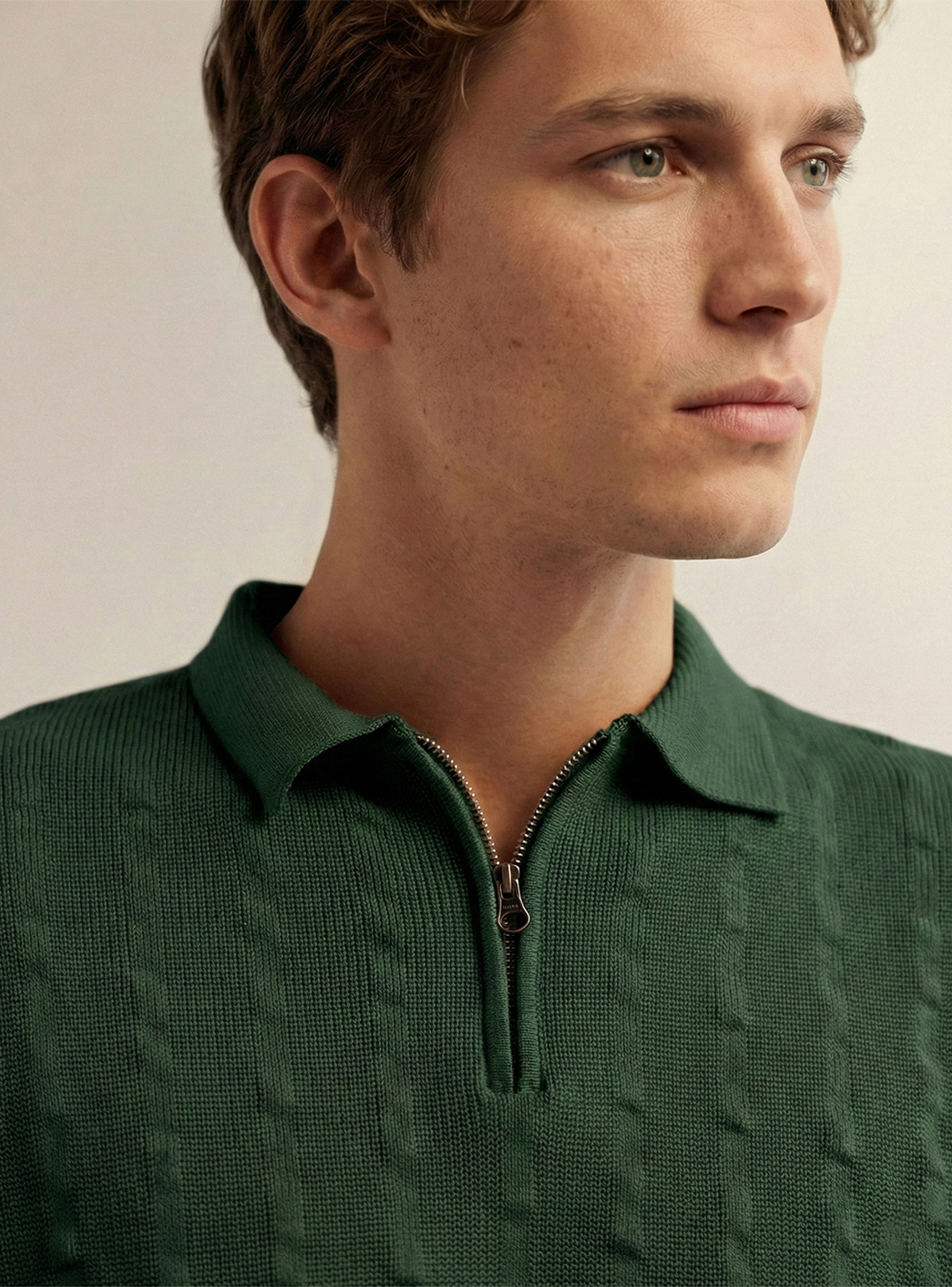 Stickad Pikétröja med Dragkedja | Henrik – Armygrön