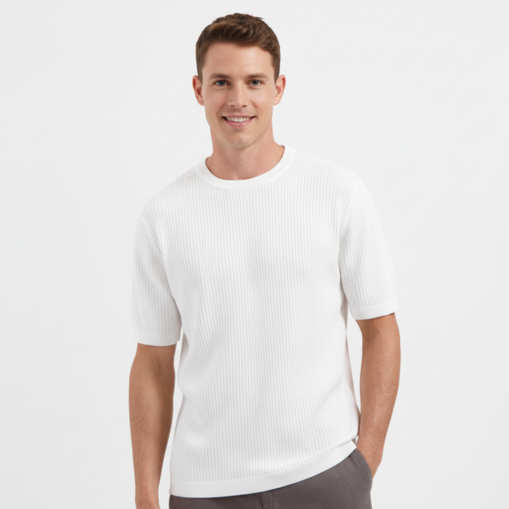 T-shirt i ribbad struktur med modern passform