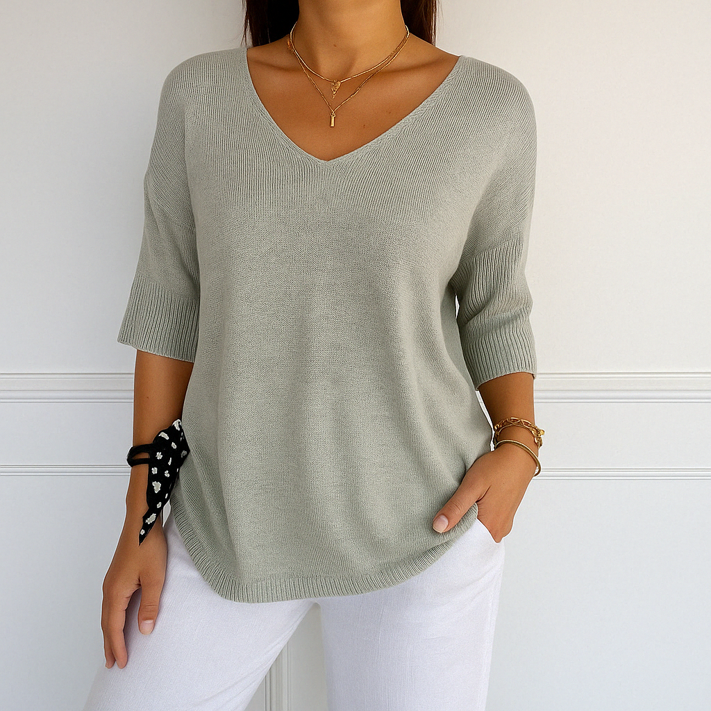 V-ringad T-shirt i lätt design 2